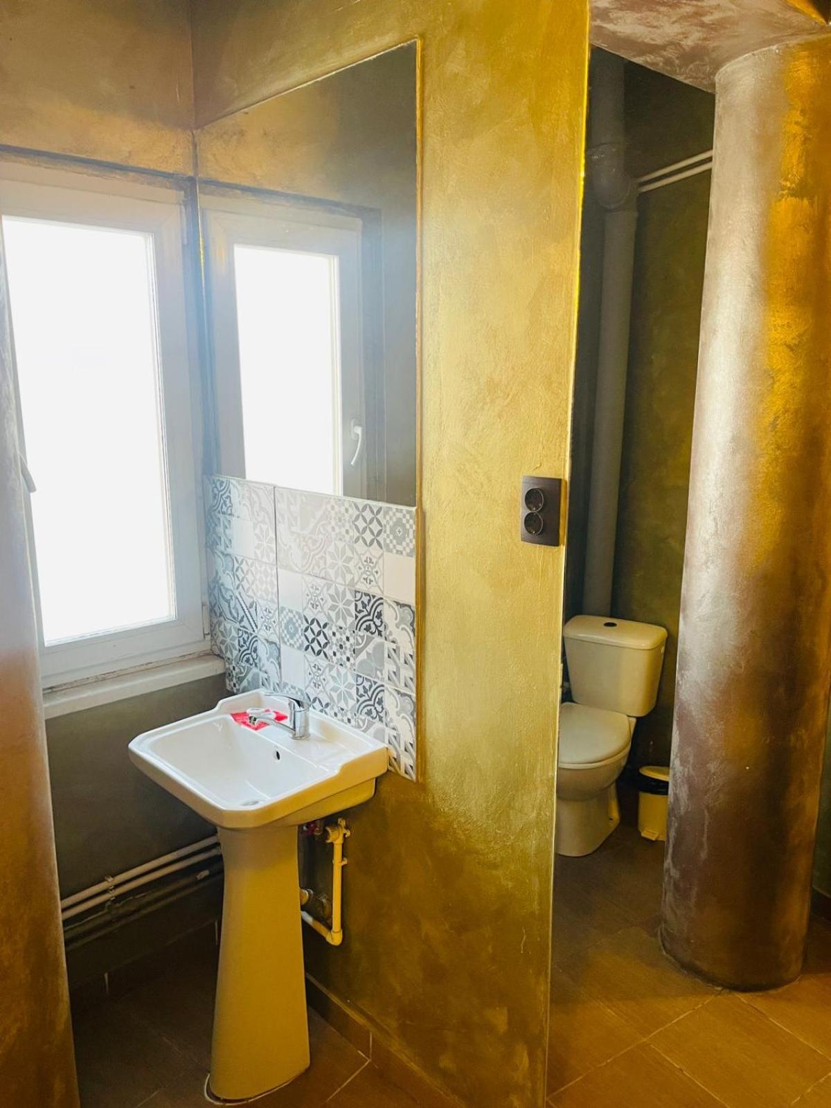 Urban Rez Suites Ясси Екстер'єр фото